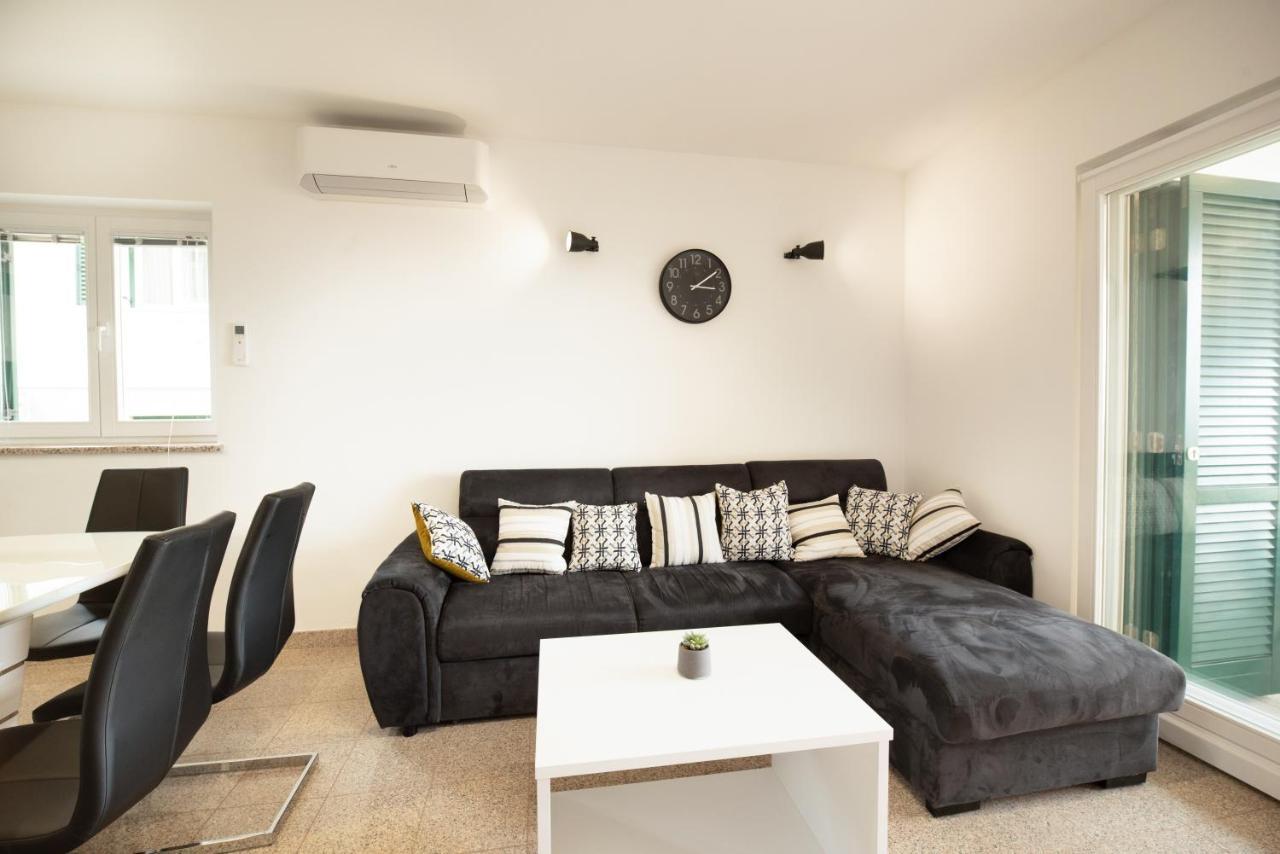 Seaview Apartment Lea Icici Exterior photo